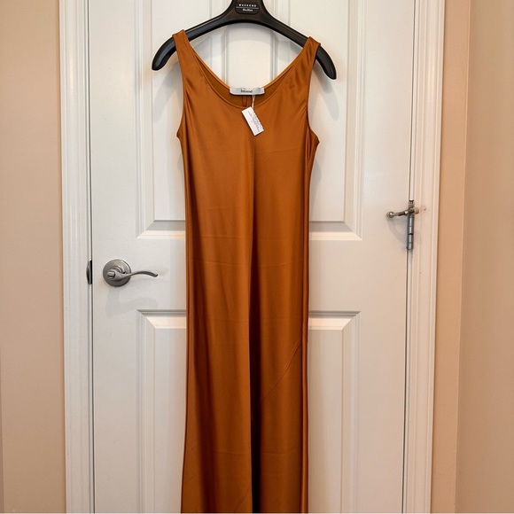 Intrend by Max Mara Gold Dress with Max&Co Label-cut Embroidered Beads Belt. M - Picture 6 of 16